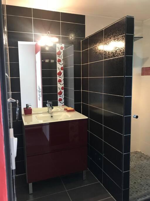 Gite La Licorne Villa Entrechaux Bagian luar foto